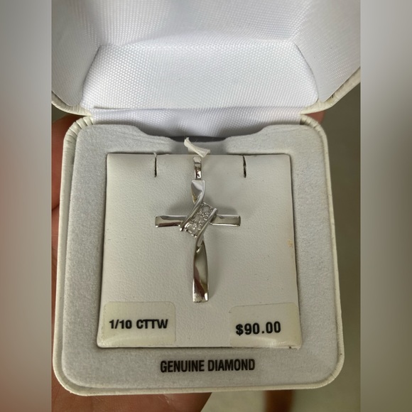 Diamond Cross Pendant - Picture 1 of 2